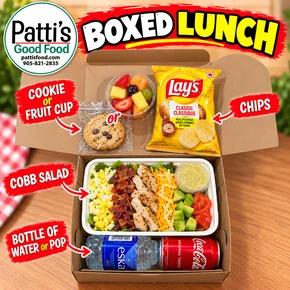 BOXED: ENTREE SALAD W/ FRUIT BOWL OR COOKIES, & CHIPS W/ WATER OR POP